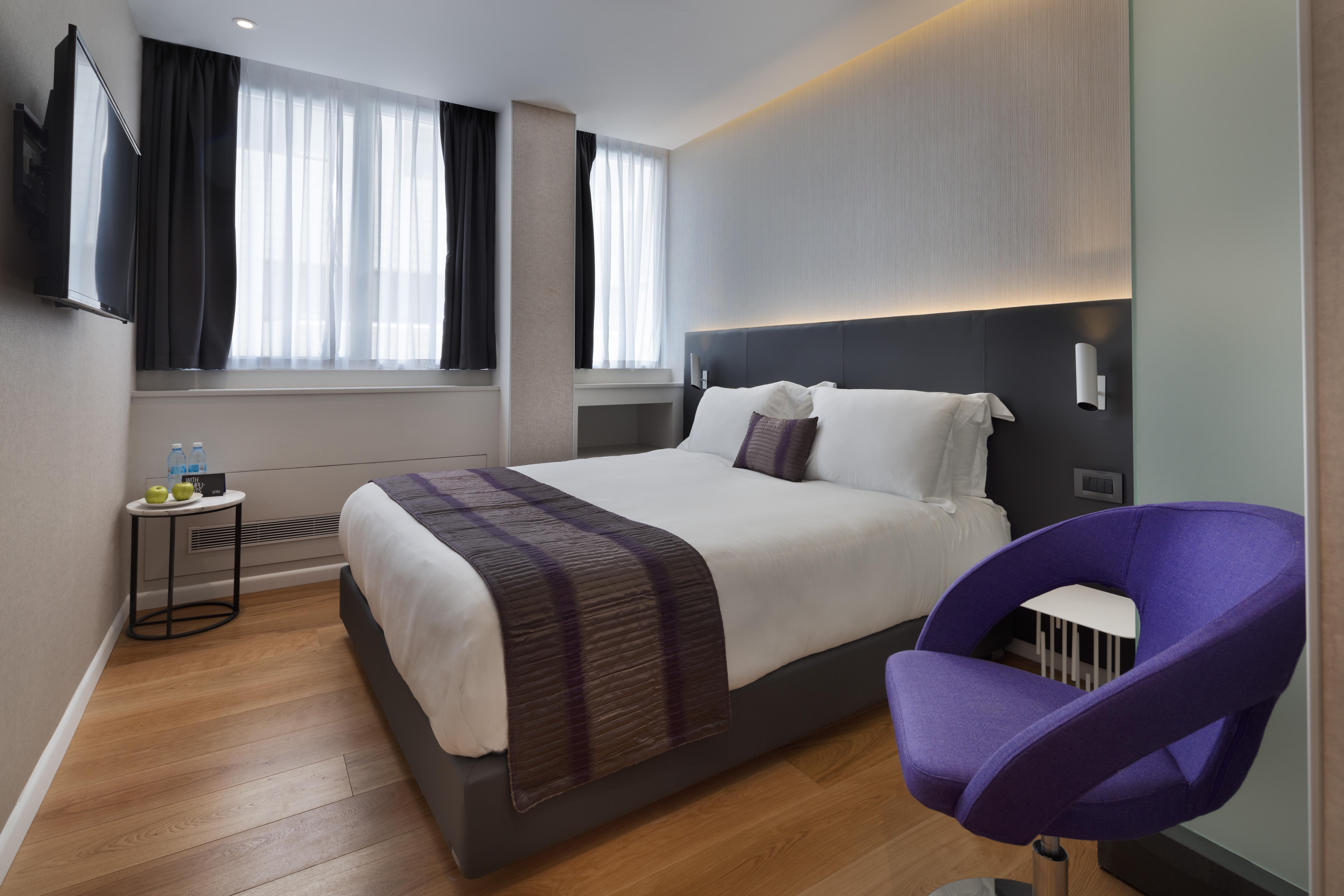 Ultra Boutique 3*