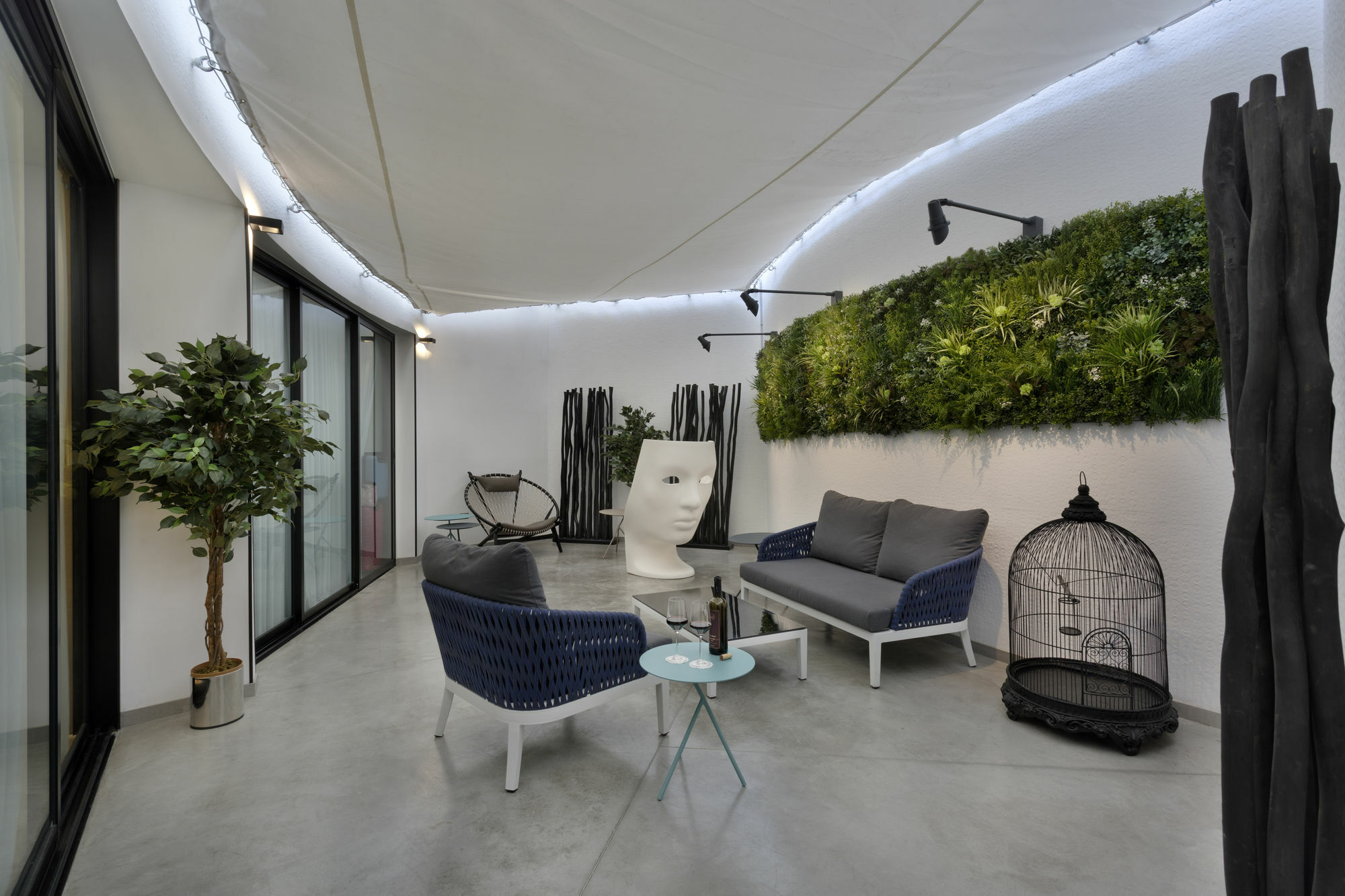Ultra Boutique Hotel